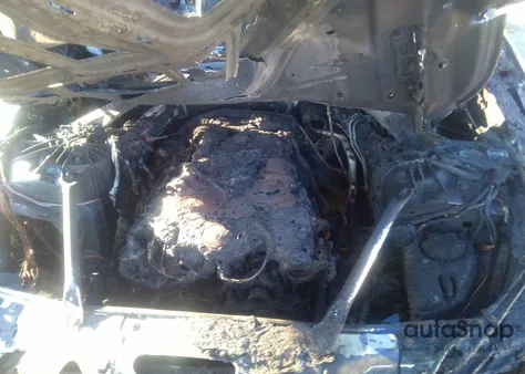 2019 BMW 740I из США, поврежденный, VIN WBA7E2C54KB218563